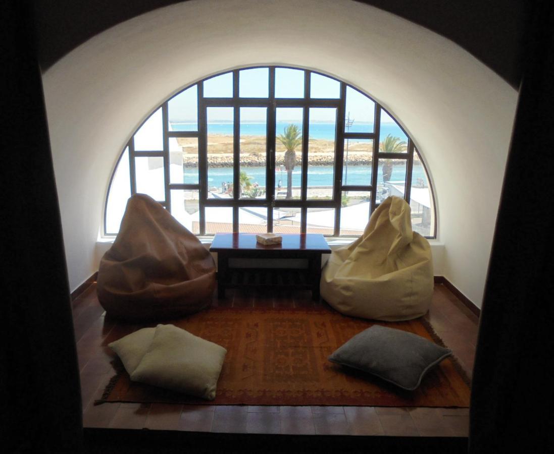 Ema'S Beach And Nightlife House Apartment Lagos Exterior photo