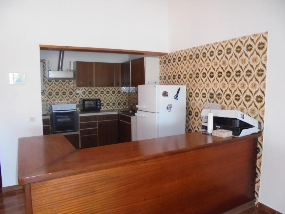 Ema'S Beach And Nightlife House Apartment Lagos Exterior photo